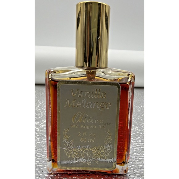 Olio Other - Olio Inc Vanilla Melange Antique Designs Vintage 2 oz Refresher Oil